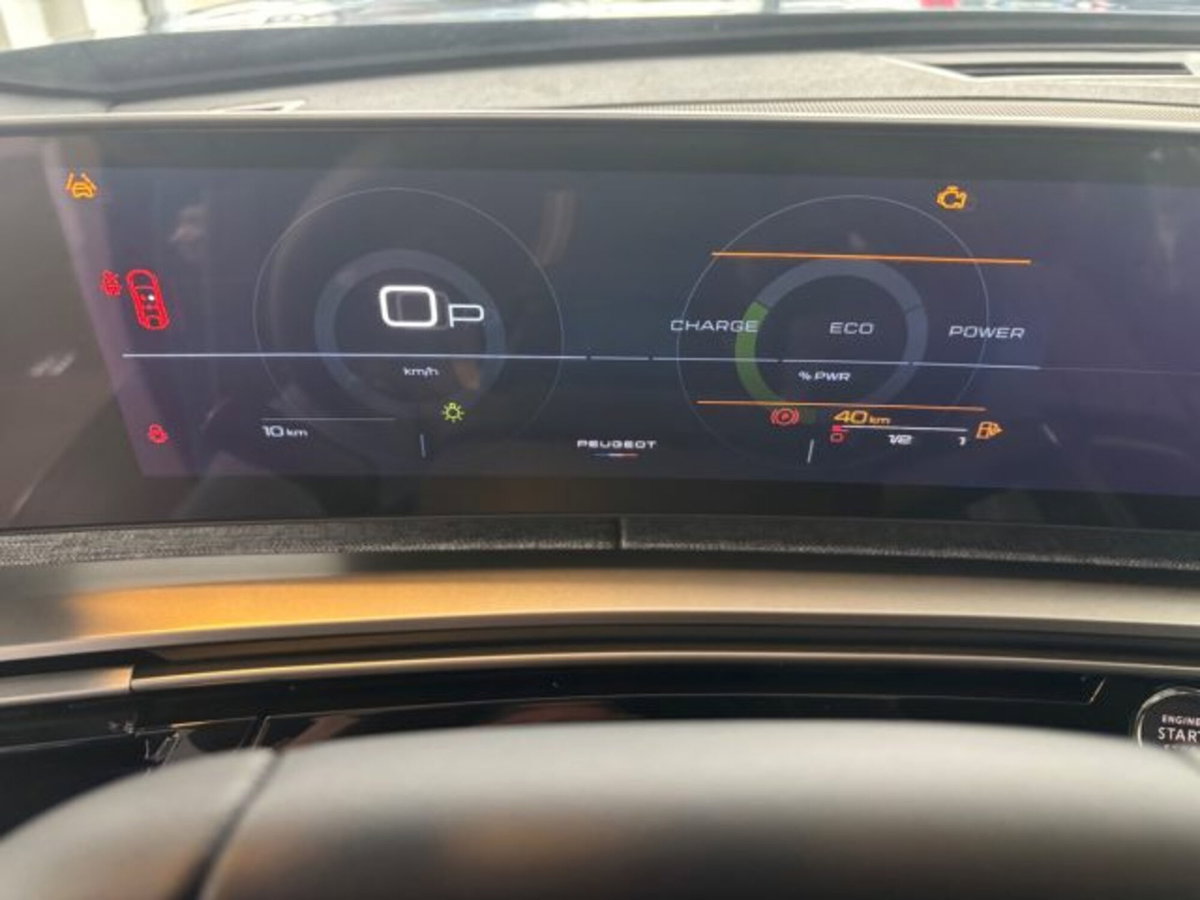 Peugeot 3008 1.2 hybrid Allure 145cv e-dcs6 (10)