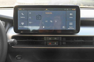 Jeep Avenger 1.2 turbo Summit fwd 100cv (18)