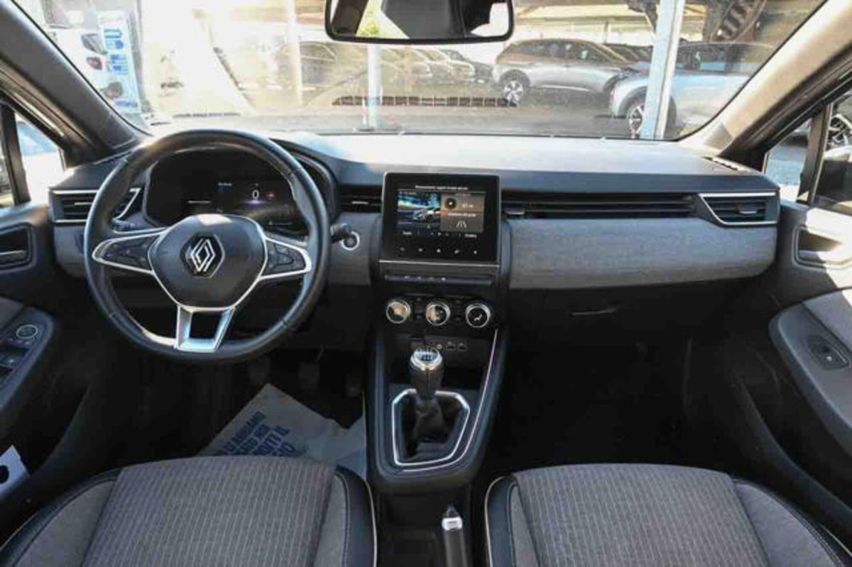 Renault Clio TCe 90 CV 5 porte Techno (7)