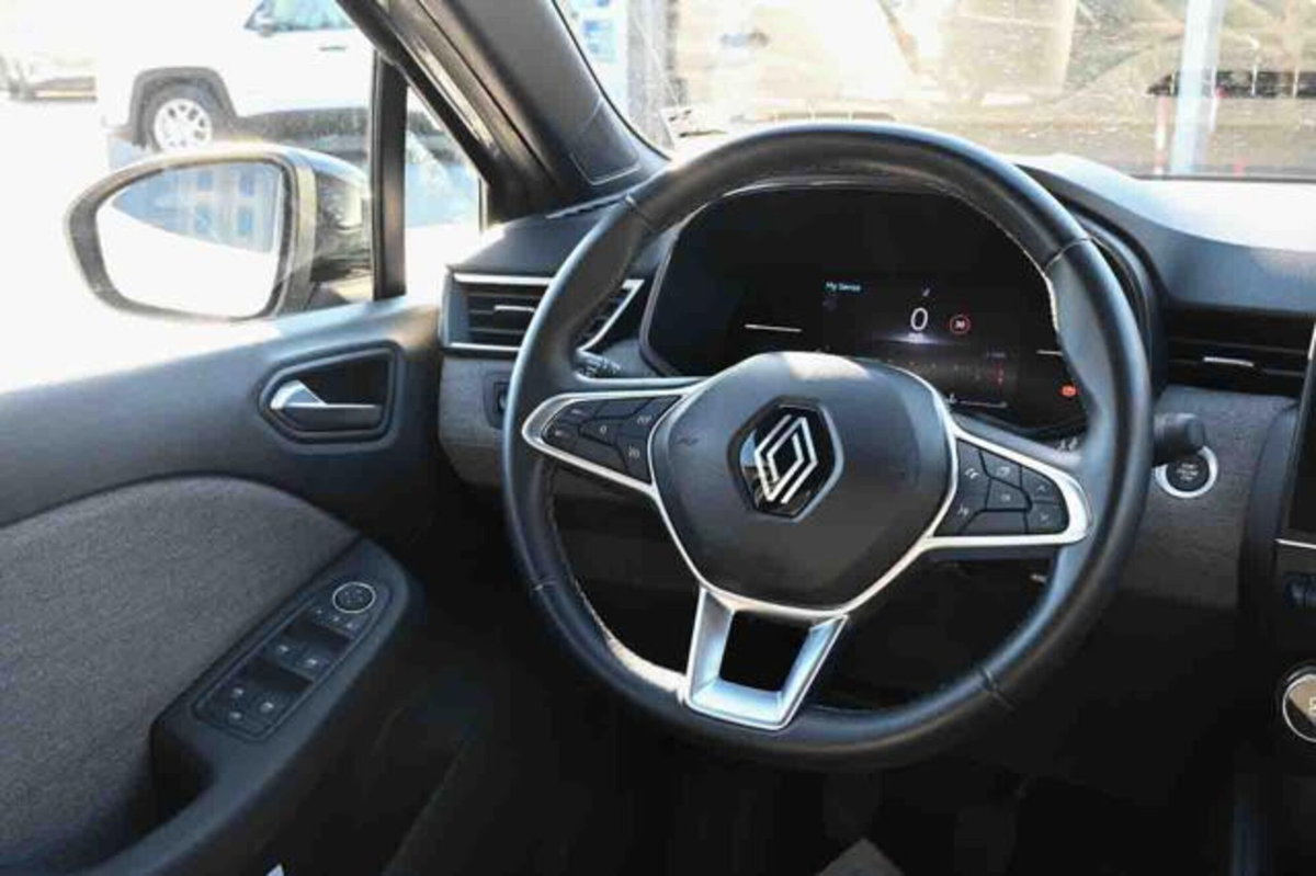 Renault Clio TCe 90 CV 5 porte Techno (12)