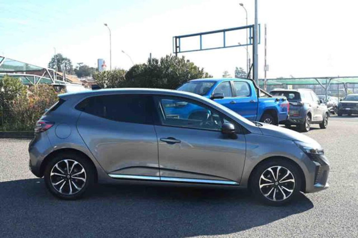 Renault Clio TCe 90 CV 5 porte Techno (17)