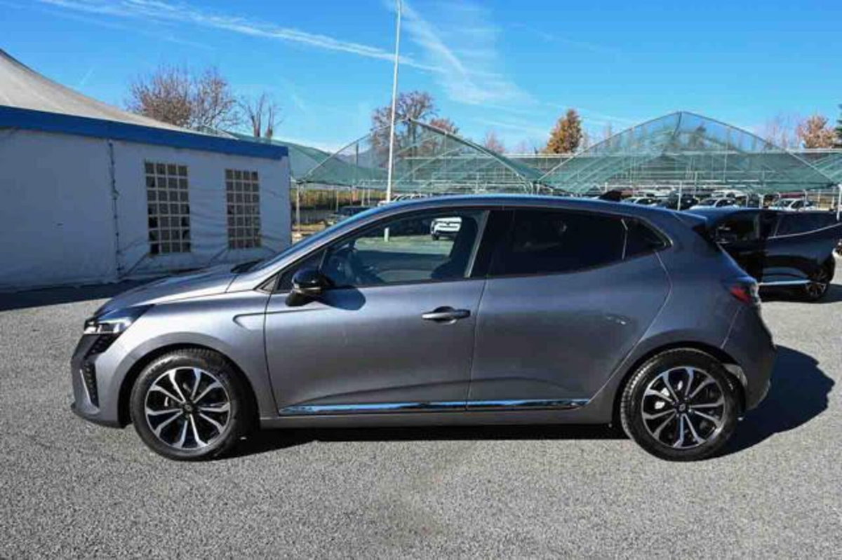 Renault Clio TCe 90 CV 5 porte Techno (19)