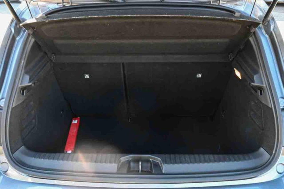 Renault Clio TCe 90 CV 5 porte Techno (5)