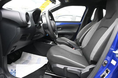 Toyota Aygo X 1.0 VVT-i 72 CV 5 porte Limited Air (12)