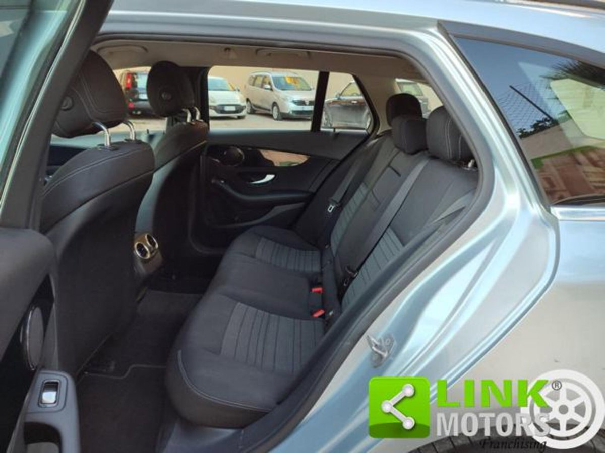 Mercedes-Benz Classe C Station Wagon 220 d Auto Executive (15)