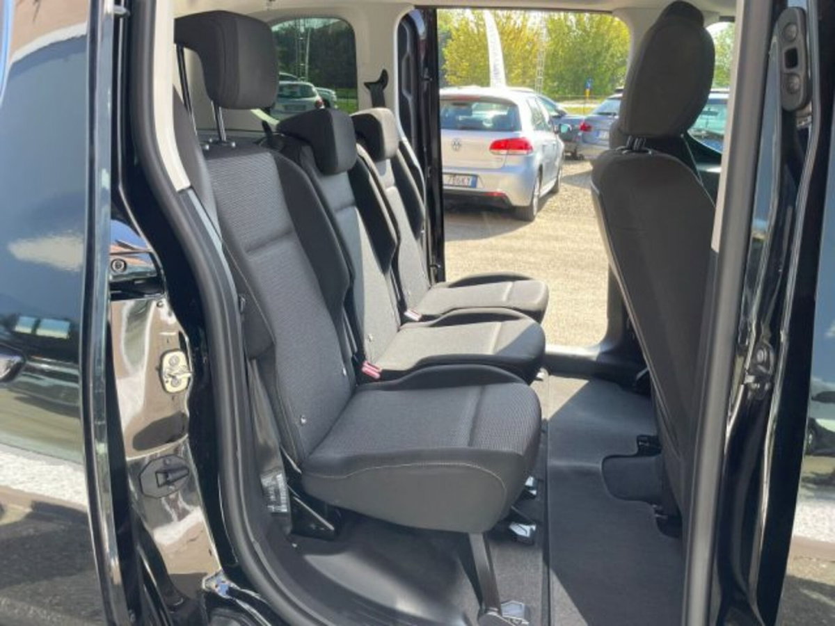 Toyota Proace City Verso City Verso 1.5D 100 CV S&S Short D Executive (13)