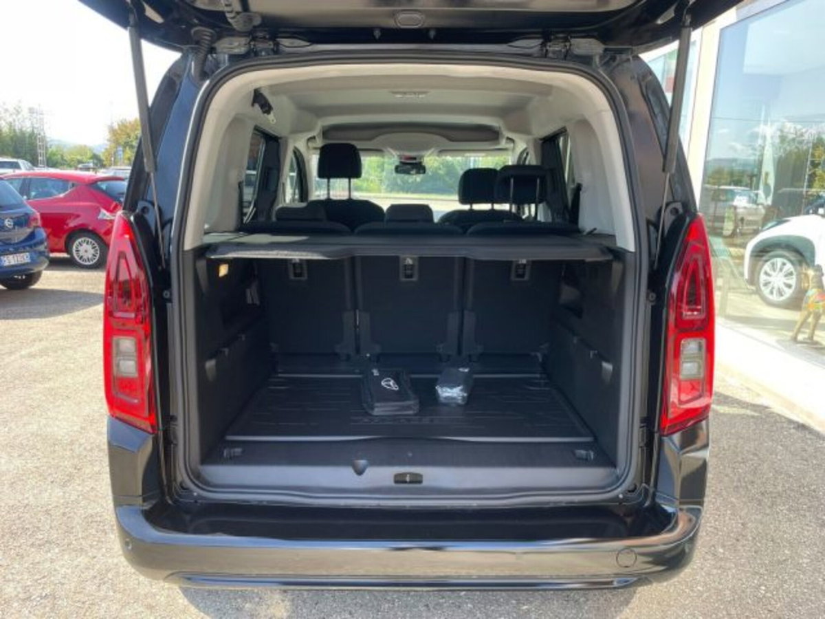 Toyota Proace City Verso City Verso 1.5D 100 CV S&S Short D Executive (7)