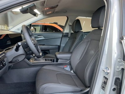 Kia Sportage 1.6 TGDi MHEV Business (12)
