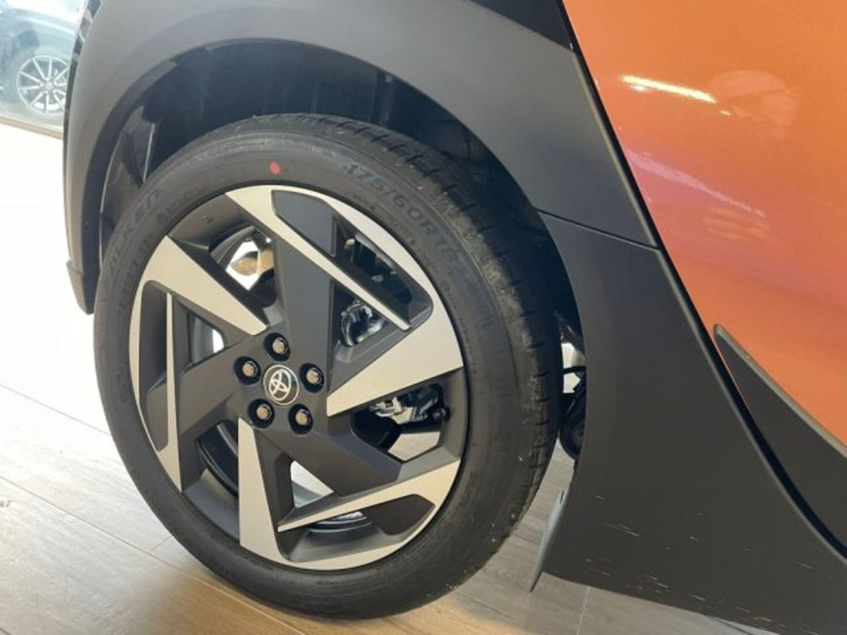 Toyota Aygo X 1.5 hybrid e-cvt (11)