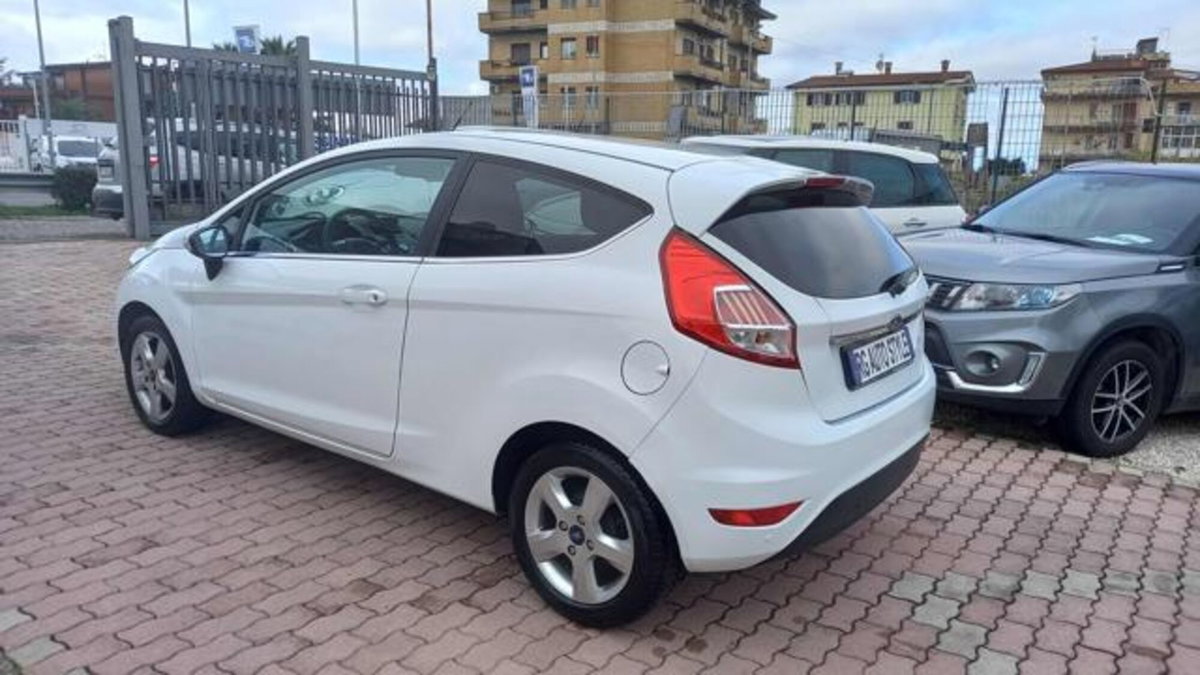 Ford Fiesta 1.5 TDCi 95CV 3 porte Titanium (5)