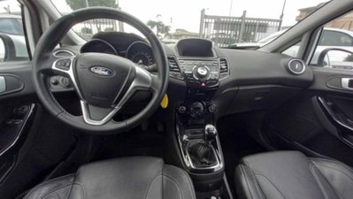 Ford Fiesta 1.5 TDCi 95CV 3 porte Titanium (8)