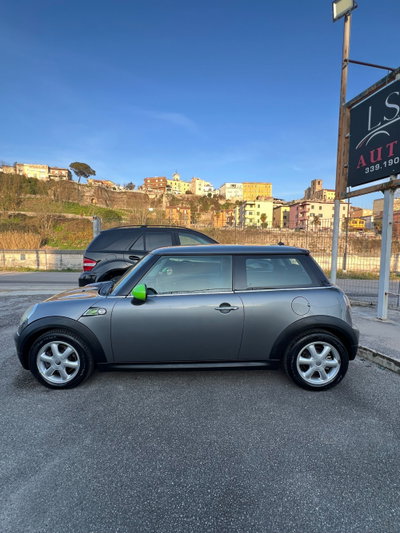 MINI Mini 1.4 16V One (55kW) (8)