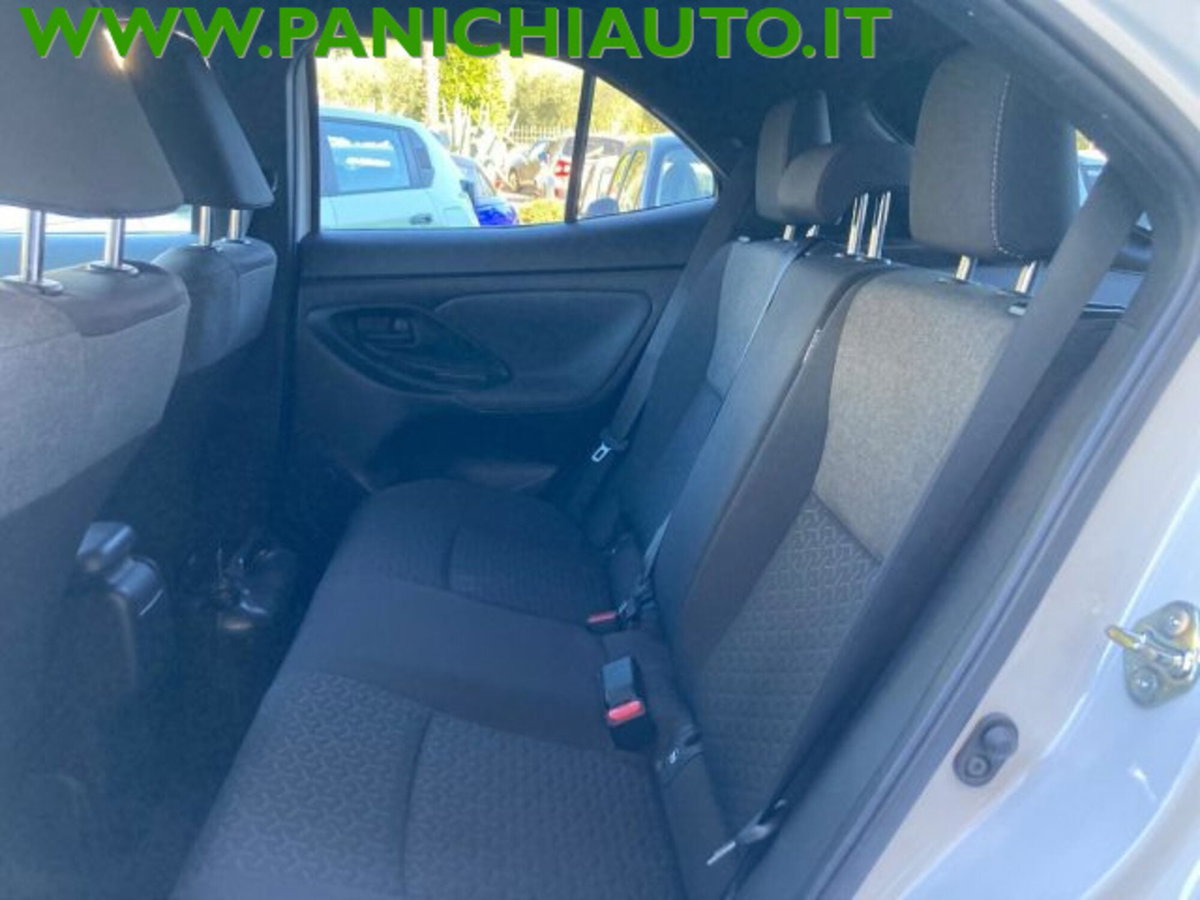 Toyota Yaris Cross 1.5 Hybrid 5p. E-CVT AWD-i Trend (12)