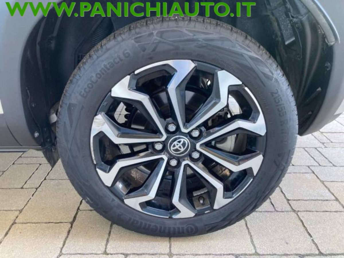 Toyota Yaris Cross 1.5 Hybrid 5p. E-CVT AWD-i Trend (17)