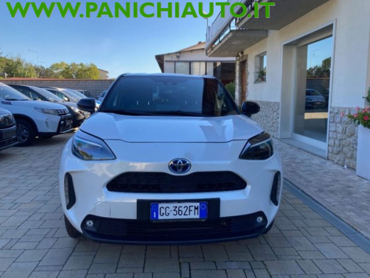Toyota Yaris Cross 1.5 Hybrid 5p. E-CVT AWD-i Trend (4)