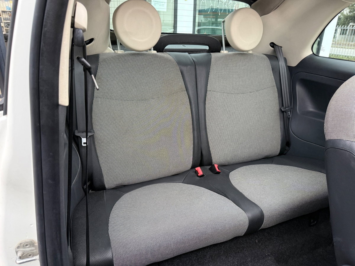 Fiat 500 1.4 16V Lounge (14)