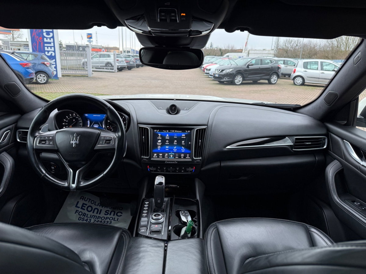 Maserati Levante Levante V6 AWD Granlusso (11)
