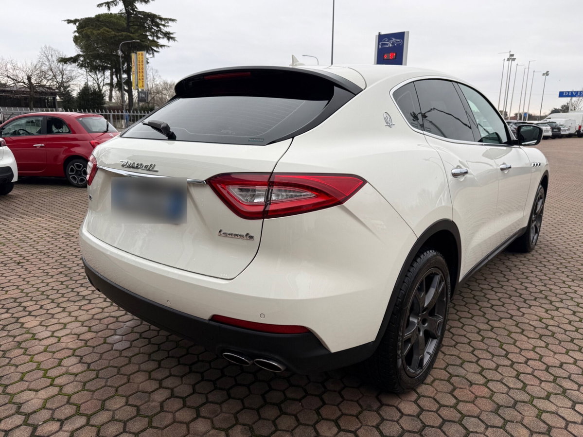 Maserati Levante Levante V6 AWD Granlusso (6)