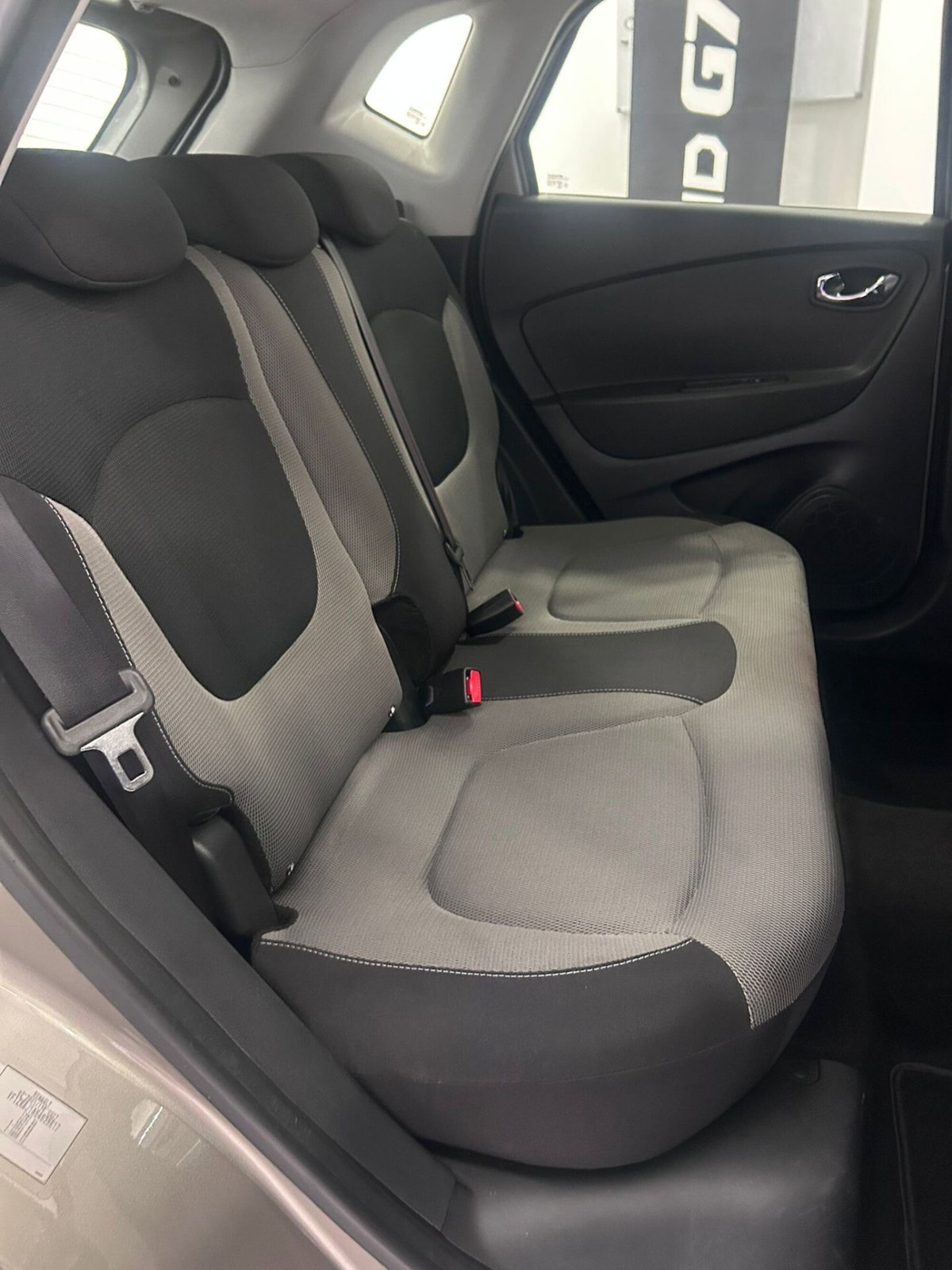 Renault Captur dCi 8V 90 CV Start&Stop Energy Life (7)