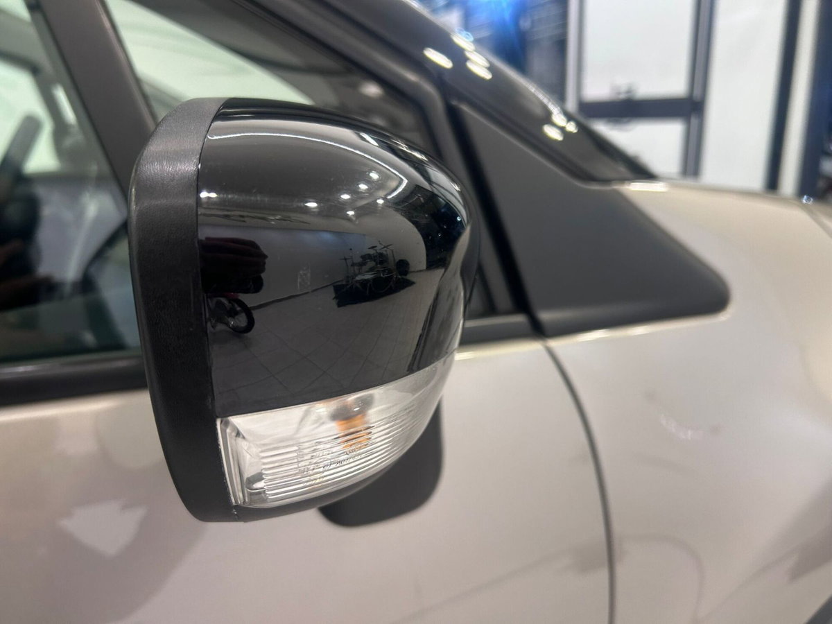 Renault Captur dCi 8V 90 CV Start&Stop Energy Life (8)