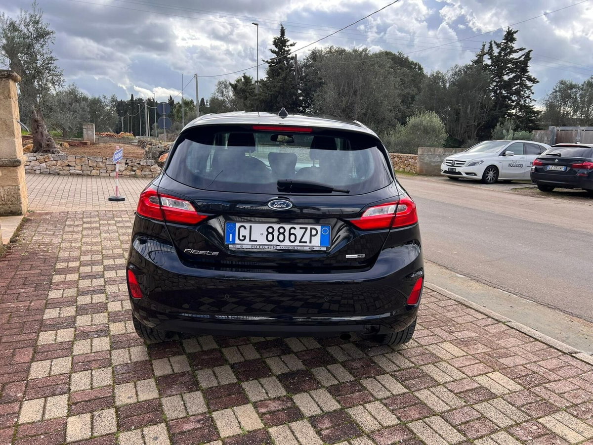 Ford Fiesta 1.0 Ecoboost Hybrid 125 CV 5 porte Titanium (5)
