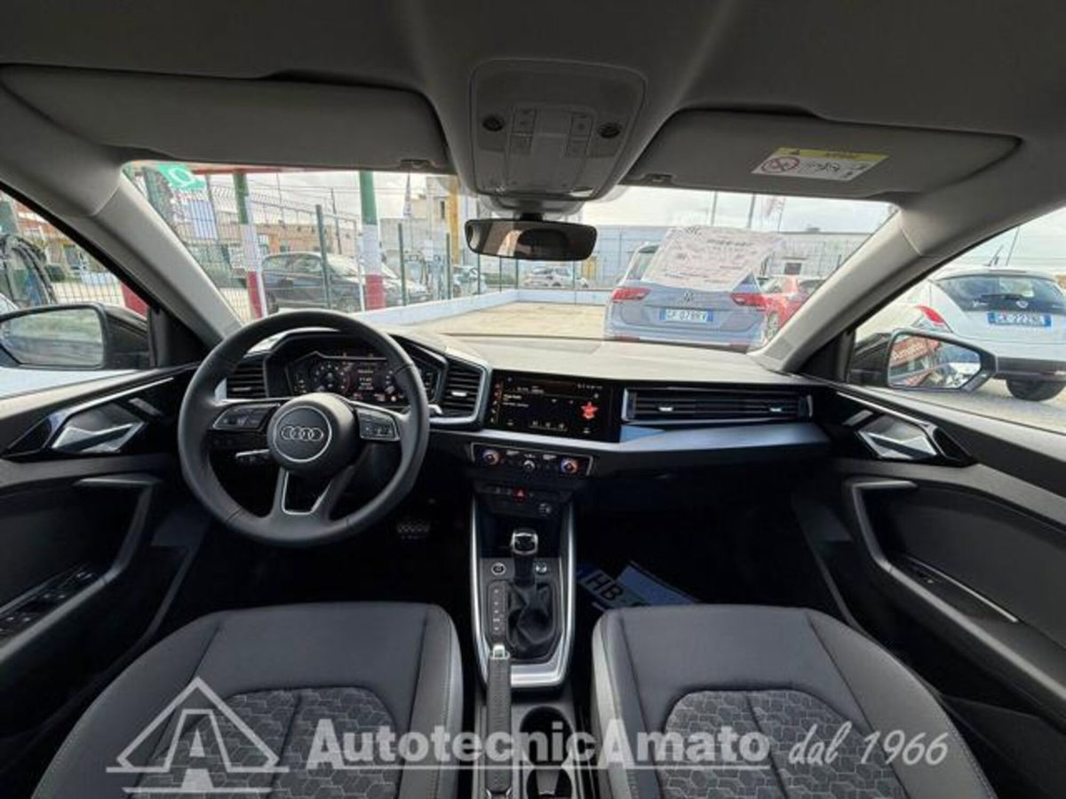Audi A1 Sportback 35 TFSI S tronic S line edition (9)