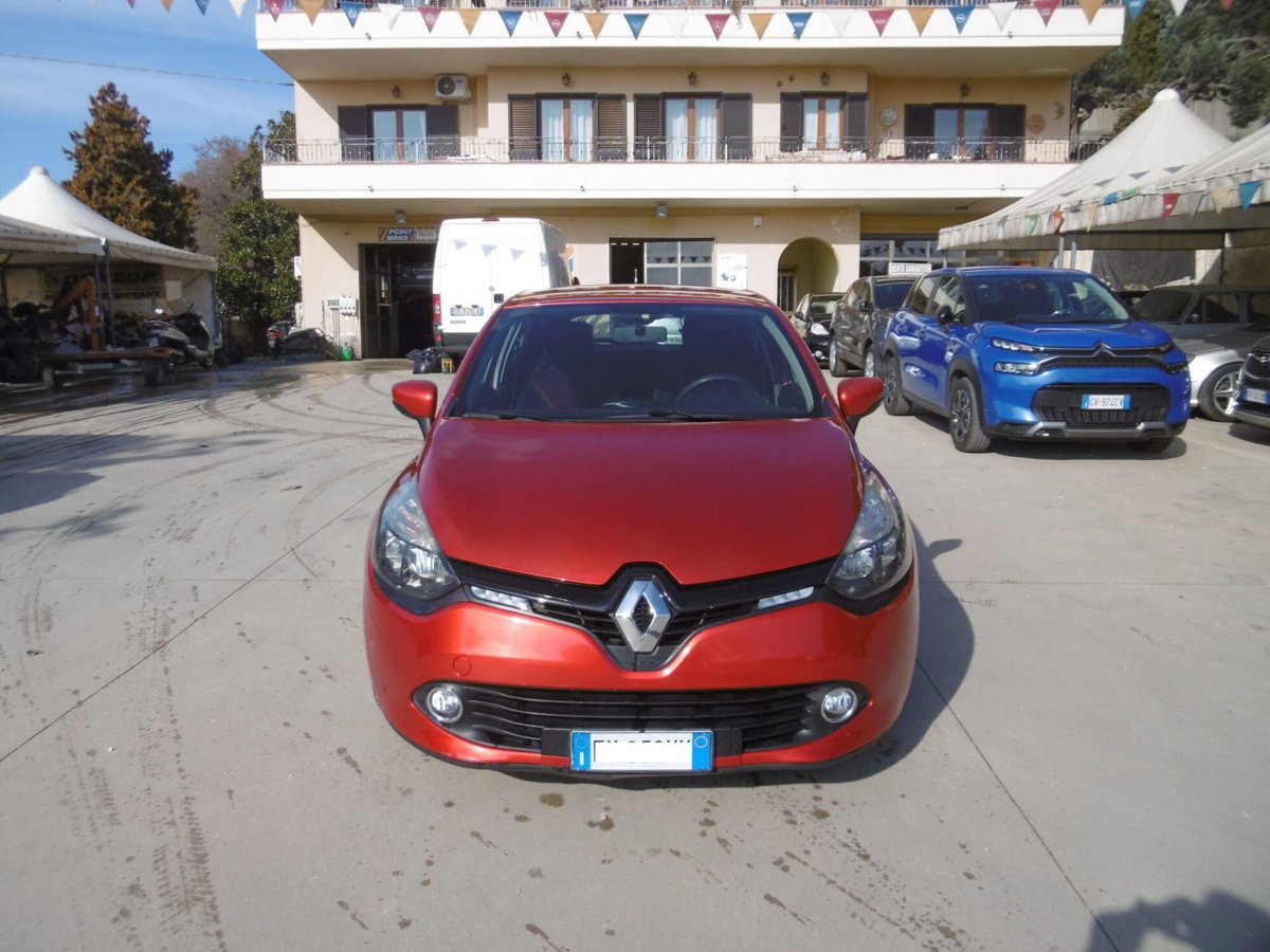 Renault Clio 1.2 75CV GPL 5 porte Live (2)