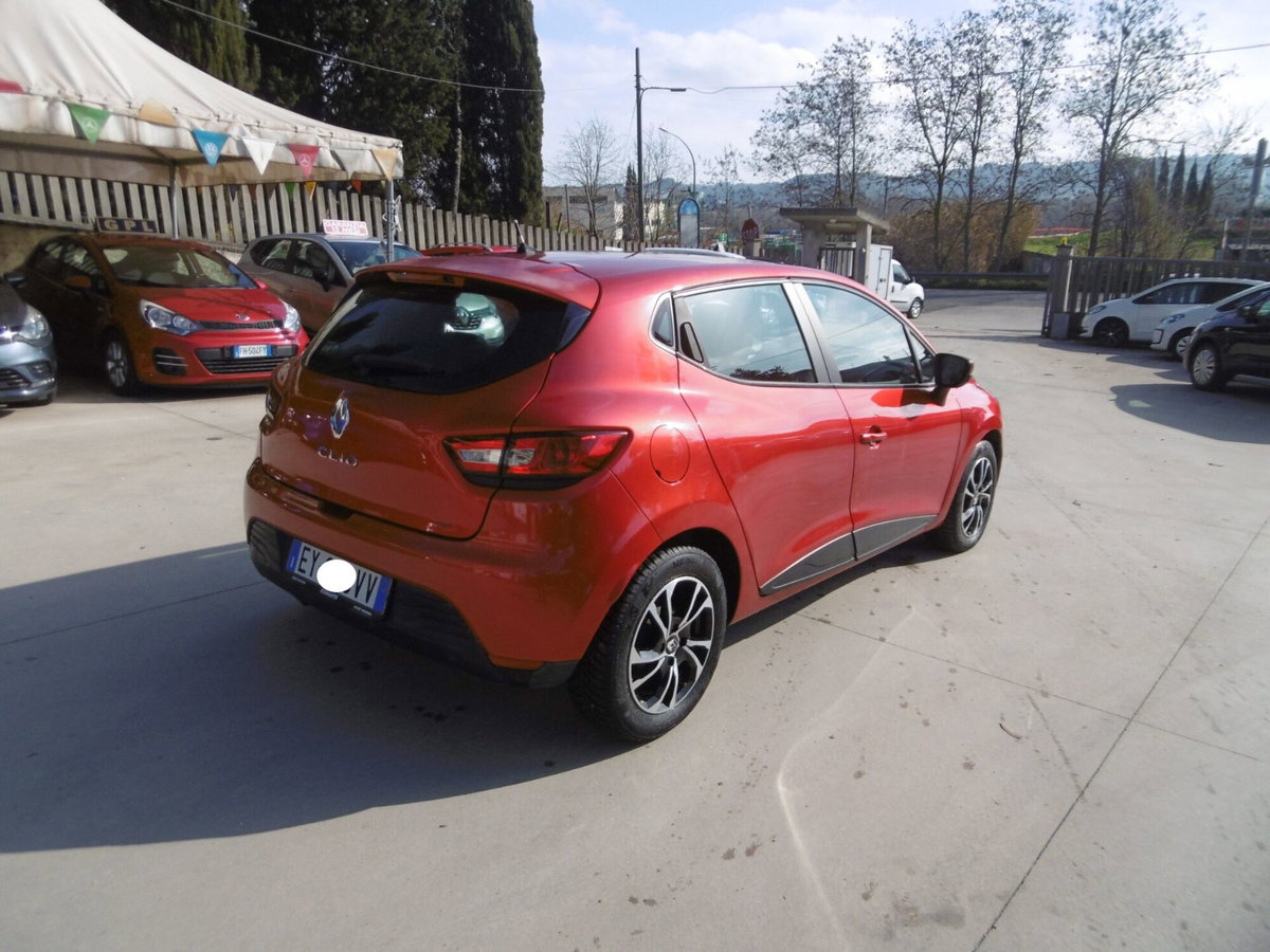 Renault Clio 1.2 75CV GPL 5 porte Live (5)