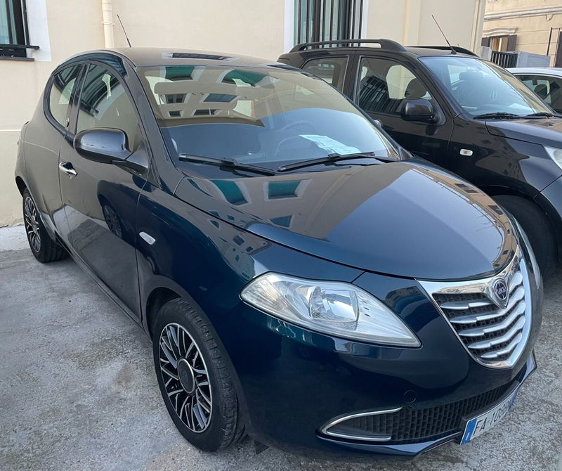 Lancia Ypsilon 1.3 MJT 16V 95 CV 5 porte S&S 30th Anniversary