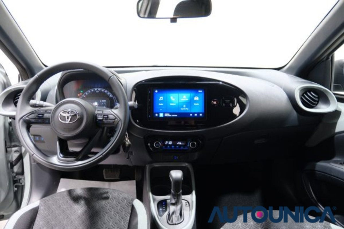 Toyota Aygo X 1.0 VVT-i 72 CV 5 porte Limited S-CVT (10)