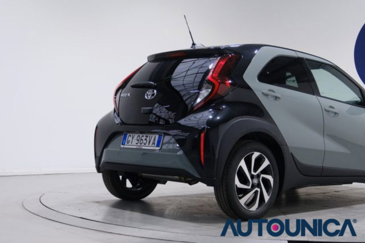 Toyota Aygo X 1.0 VVT-i 72 CV 5 porte Limited S-CVT (13)