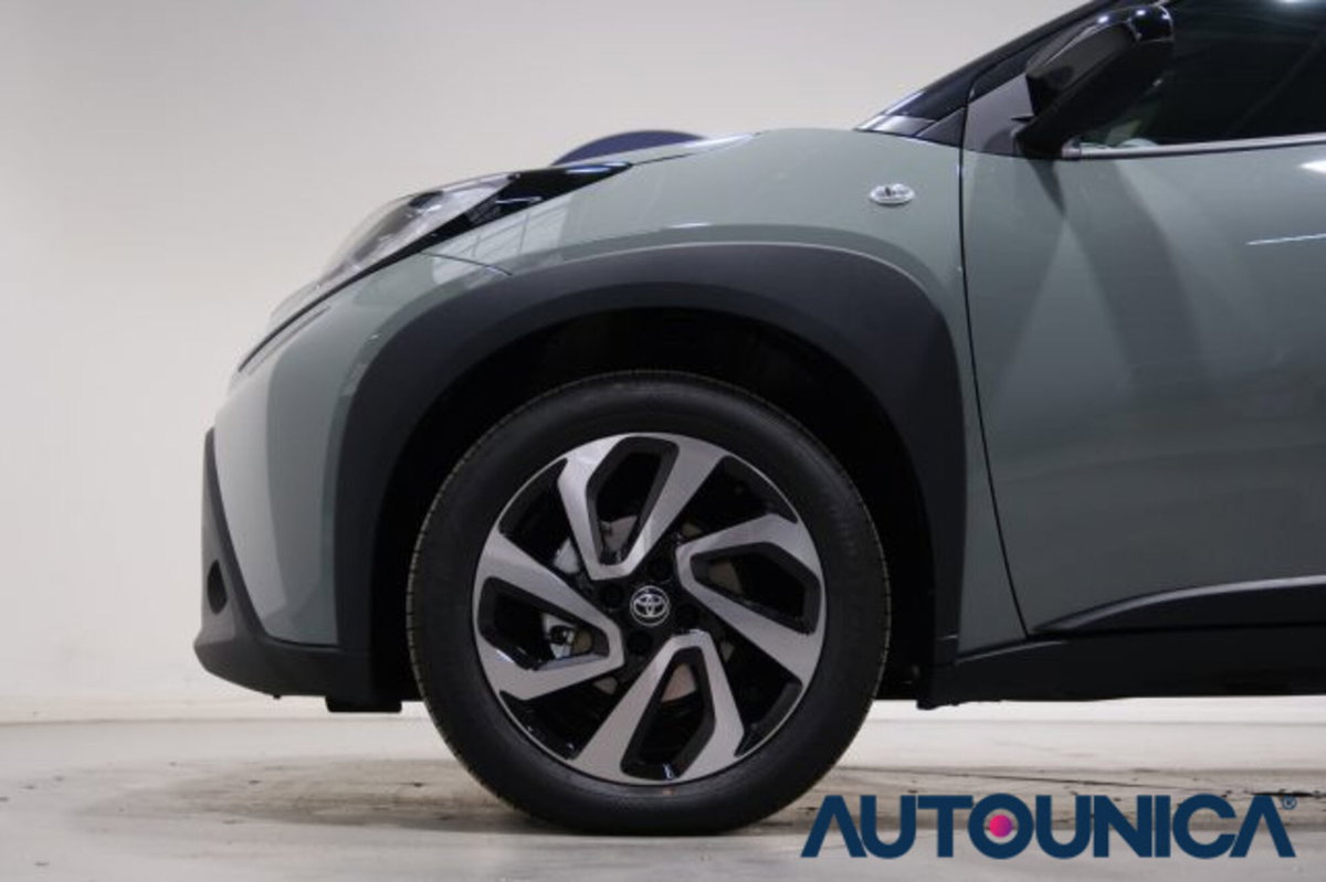 Toyota Aygo X 1.0 VVT-i 72 CV 5 porte Limited S-CVT (19)