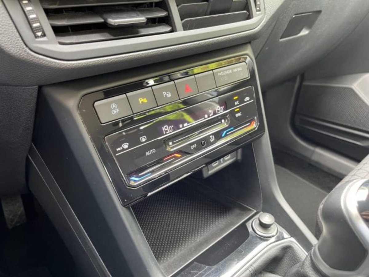 Volkswagen T-Cross 1.0 tsi Edition 95cv (11)