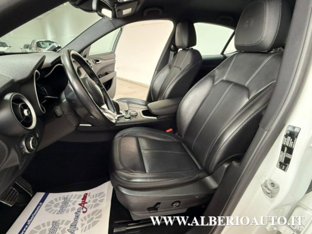 Alfa Romeo Stelvio Stelvio 2.2 Turbodiesel 210 CV AT8 Q4 Ti (11)