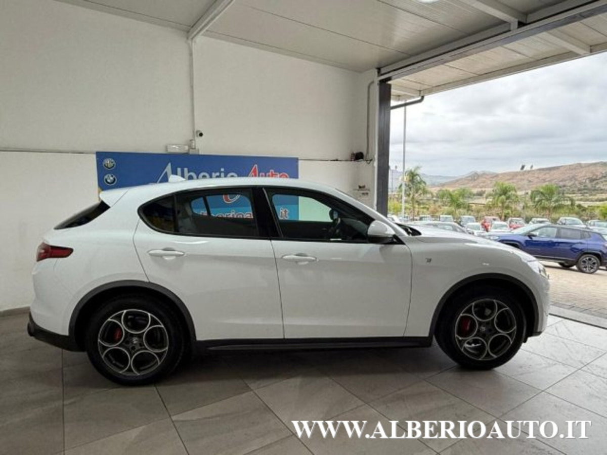 Alfa Romeo Stelvio Stelvio 2.2 Turbodiesel 210 CV AT8 Q4 Ti (4)