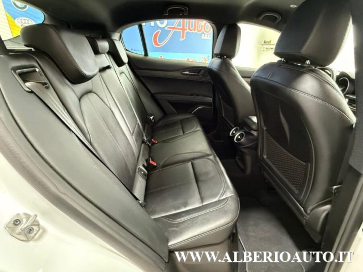 Alfa Romeo Stelvio Stelvio 2.2 Turbodiesel 210 CV AT8 Q4 Ti (8)