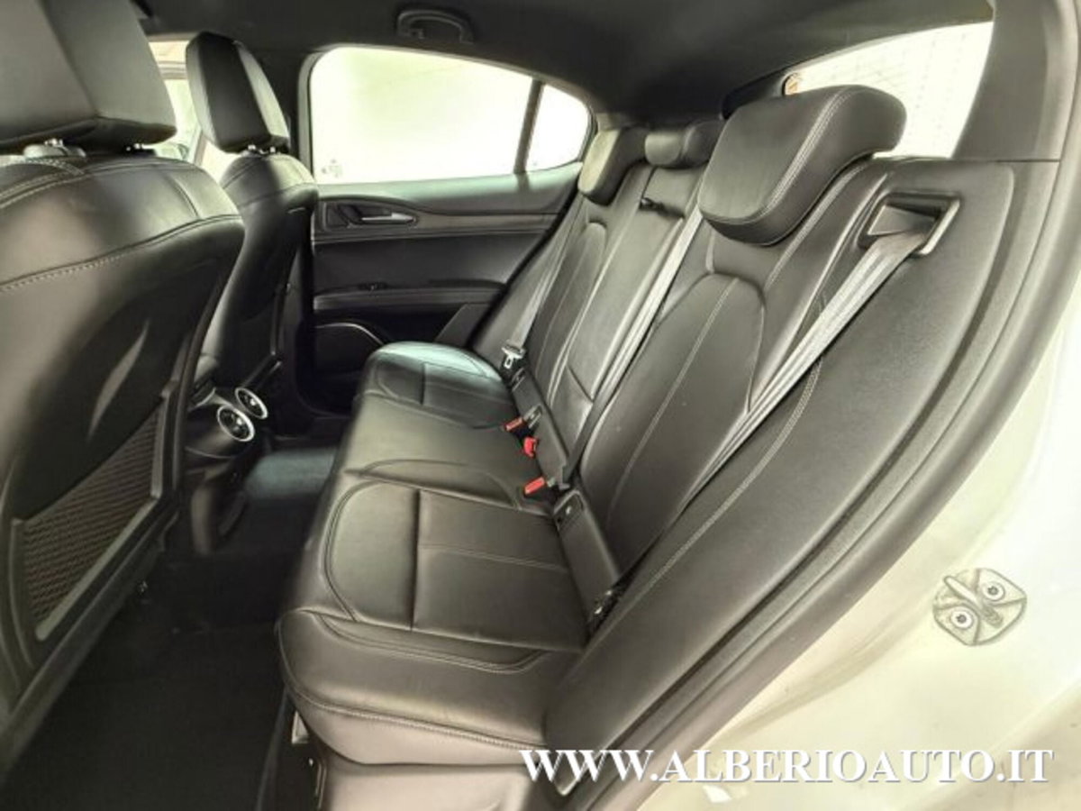 Alfa Romeo Stelvio Stelvio 2.2 Turbodiesel 210 CV AT8 Q4 Ti (9)