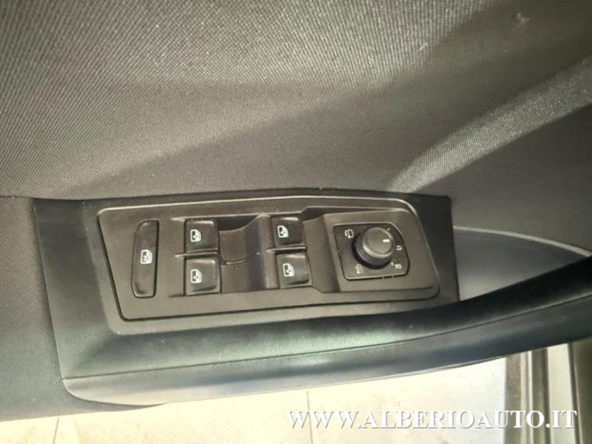 Volkswagen T-Roc 2.0 tdi R-Line 4motion 150cv dsg (12)