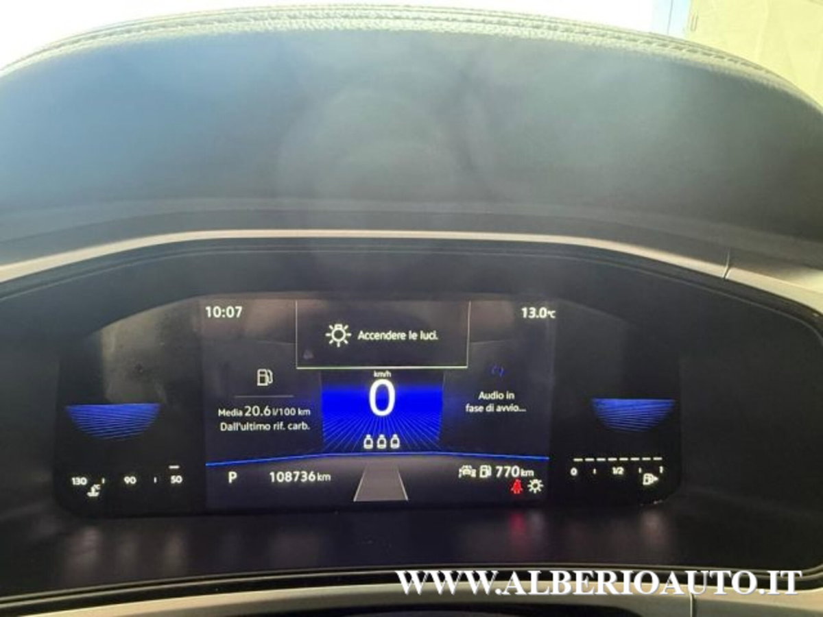 Volkswagen T-Roc 2.0 tdi R-Line 4motion 150cv dsg (17)
