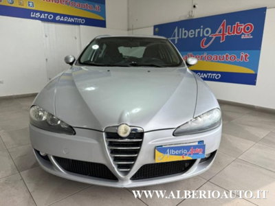 Alfa Romeo 147 1.9 JTD (120) 5 porte Distinctive (2)