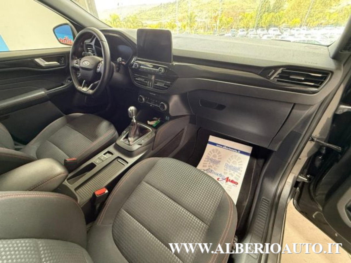 Ford Kuga 2.0 EcoBlue Hybrid 150 CV 2WD ST-Line (8)