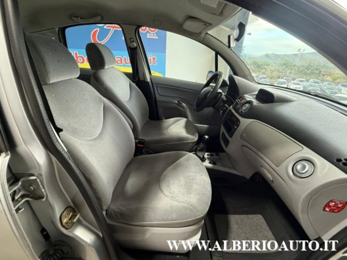 Citroen C3 1.4 HDi 70 Exclusive (11)