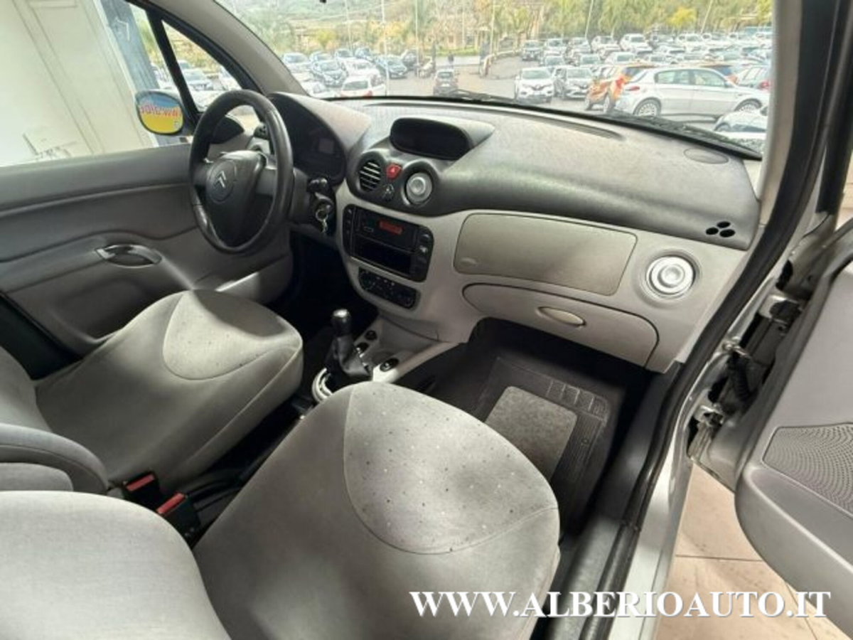 Citroen C3 1.4 HDi 70 Exclusive (8)