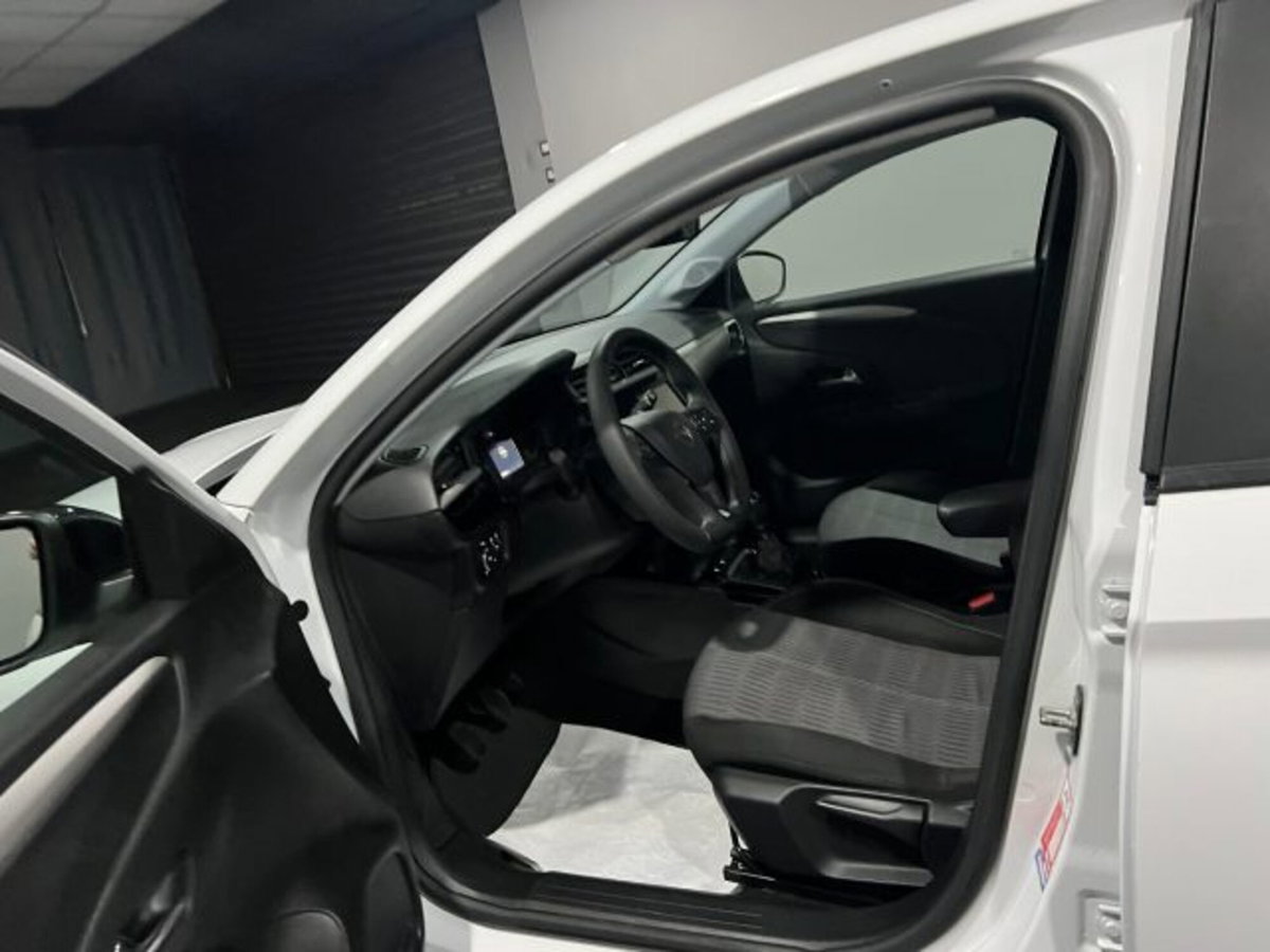 Opel Corsa 1.5 D 100 CV Edition (8)