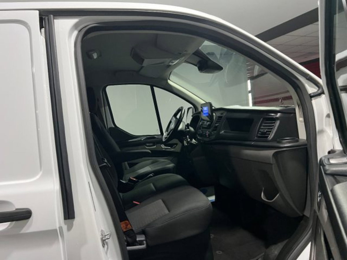 Ford Transit Custom Furgone 300 2.0 TDCi 130 PL Furgone Titanium (12)