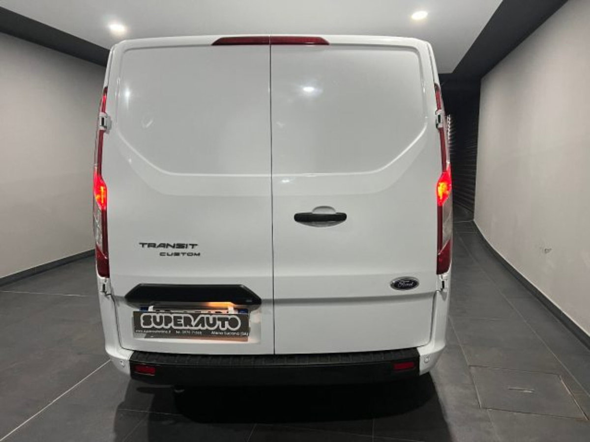 Ford Transit Custom Furgone 300 2.0 TDCi 130 PL Furgone Titanium (4)