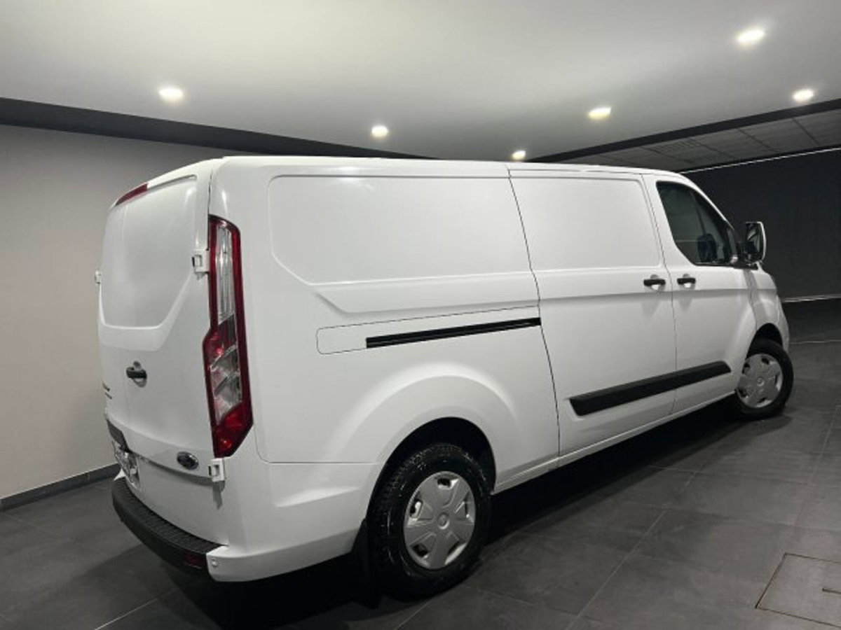 Ford Transit Custom Furgone 300 2.0 TDCi 130 PL Furgone Titanium (5)