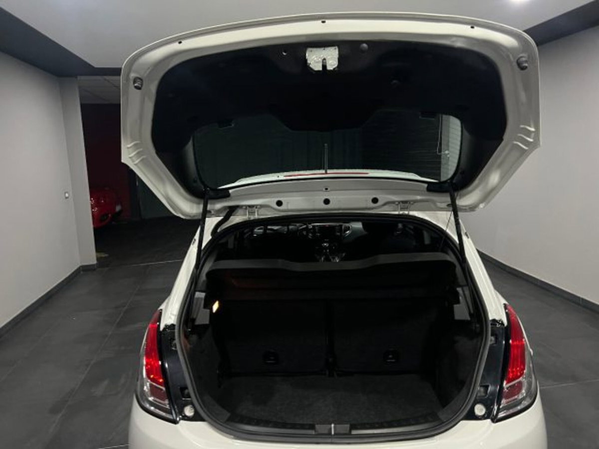 Lancia Ypsilon 1.0 FireFly 5 porte S&S Hybrid Ecochic Gold (11)