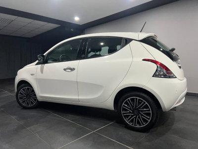 Lancia Ypsilon 1.0 FireFly 5 porte S&S Hybrid Ecochic Gold (6)