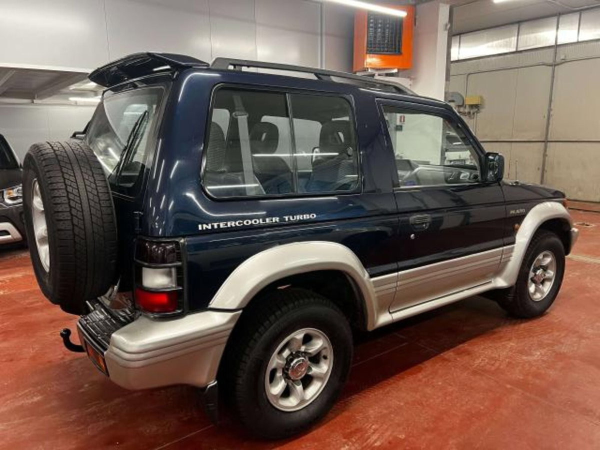 Mitsubishi Pajero 2.5 TDI Metal-top S. Select GLS (3)
